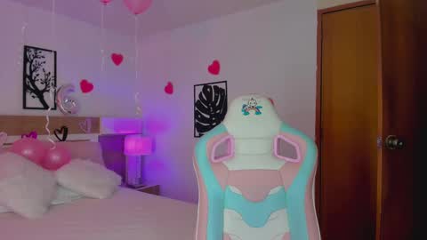 olivia_pretty_ online show from February 20, 12:04 pm