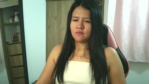 Olivia online show from November 19, 1:00 pm