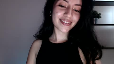 oliviaaa__ online show from October 27, 9:31 pm