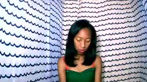 oliviah27 online show from October 21, 2:37 am