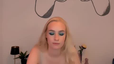 oliviaBeauty online show from September 11, 9:37 pm