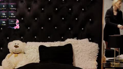 Olivia online show from January 14, 10:12 pm