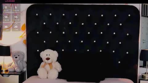 Olivia online show from November 11, 10:07 pm