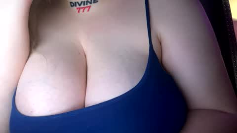 Olivia baby  online show from December 5, 6:46 am