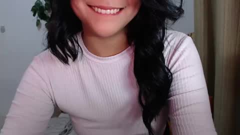 Snapshot of omariaennaid chatting on December 19, 11:14 pm Angel online show from December 19, 11:14 pm