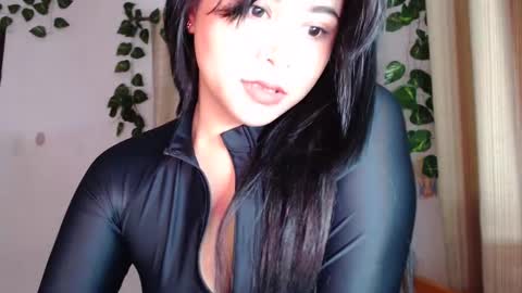 Snapshot of omariaennaid chatting on February 19, 11:57 pm Angel online show from February 19, 11:57 pm