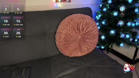 Violette online show from December 15, 6:59 pm