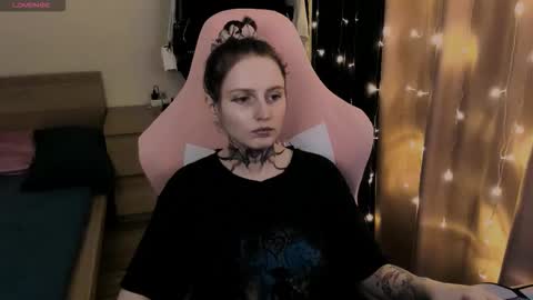 on_yxxx online show from November 9, 5:31 pm