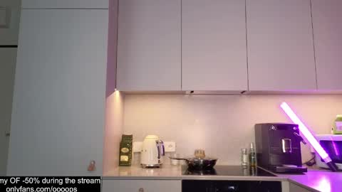 Eva online show from April 24, 3:26 pm