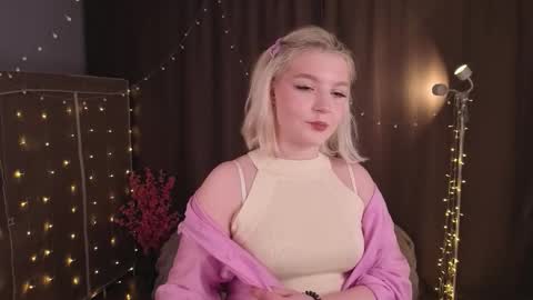 Annie online show from February 19, 5:01 pm