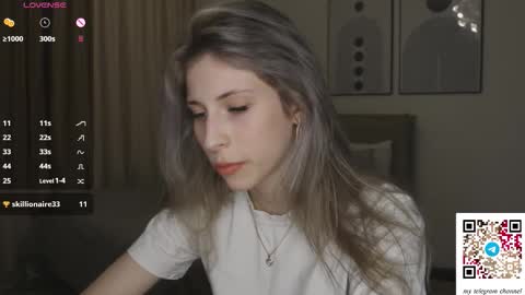 Anne online show from February 19, 9:13 pm