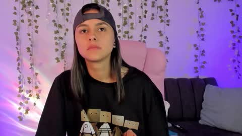 Owen foxx online show from December 15, 2:33 pm