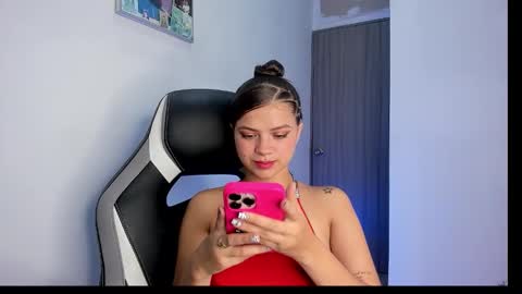 Paige online show from October 31, 4:36 am