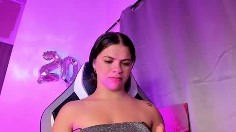 Paige online show from March 13, 2:57 am