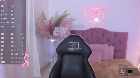 palmerfox_tay online show from October 9, 3:43 am