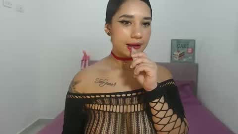 pamela_james15 online show from March 8, 5:03 am