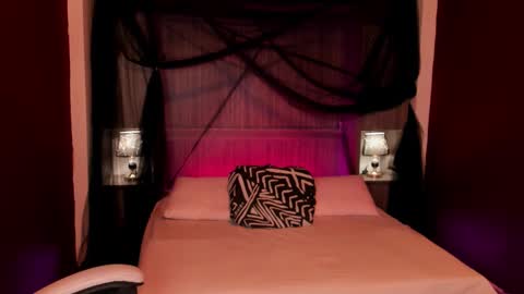  P A M  online show from November 25, 4:25 am