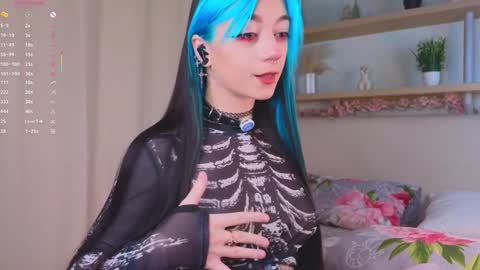 Molly online show from November 30, 3:05 pm