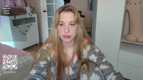 Lina online show from February 16, 2:44 am