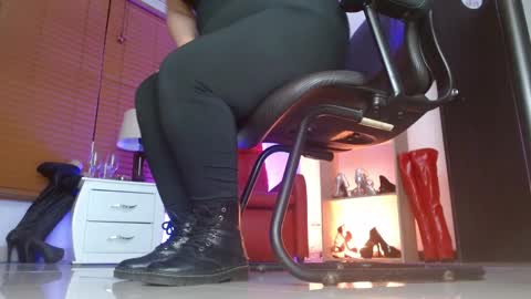 PAOLA  online show from January 14, 10:31 am