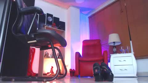 PAOLA  online show from September 13, 10:45 am