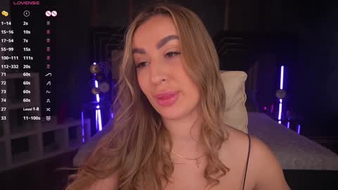 Snapshot of paolamola chatting on January 21, 7:47 am Lia online show from January 21, 7:47 am