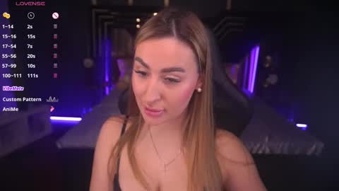 Snapshot of paolamola chatting on March 12, 4:02 pm Lia online show from March 12, 4:02 pm