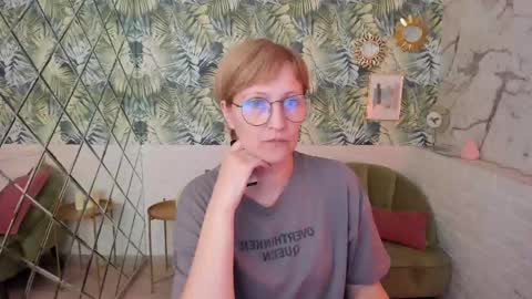 Paris online show from May 30, 6:05 pm