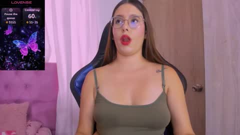 Paris online show from December 19, 6:44 pm