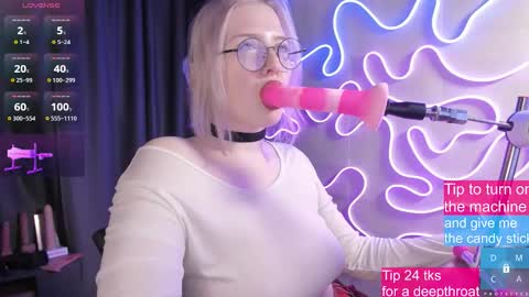 Snapshot of passion_luna chatting on October 11, 3:33 am LunaAlan online show from October 11, 3:33 am