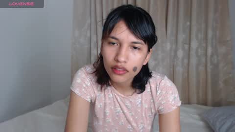 Snapshot of pau_heart chatting on February 12, 1:52 am Paulina        online show from February 12, 1:52 am