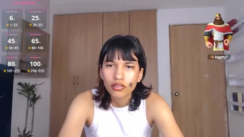Snapshot of pau_heart chatting on March 7, 9:06 pm Paulina        online show from March 7, 9:06 pm