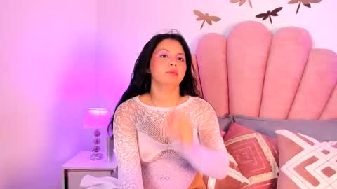 Paula   online show from December 14, 2:17 am