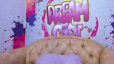 paula online show from February 5, 2:40 am