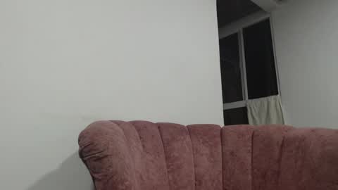paula_torrez online show from April 29, 4:59 am