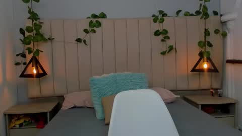 PAULINA  online show from January 12, 4:40 am