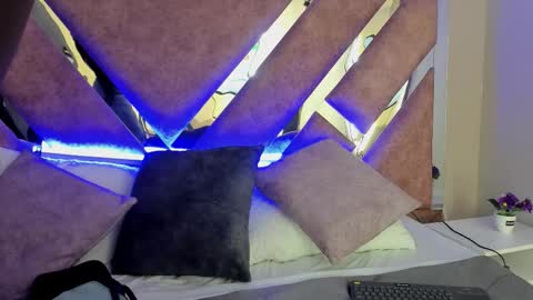 Paulina online show from October 31, 12:42 pm