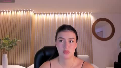 Snapshot of paulinasantosx chatting on October 19, 5:04 pm Paulina Santos online show from October 19, 5:04 pm