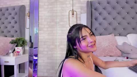 Pau online show from March 20, 2:33 pm