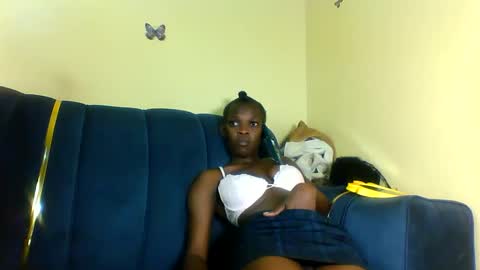 peachie online show from December 3, 7:27 pm