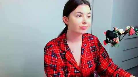 Peachy online show from December 18, 4:23 pm