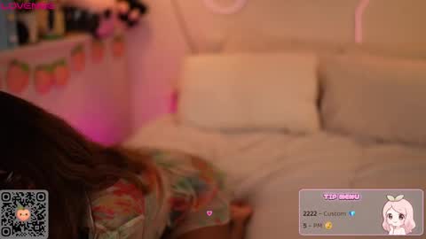 peachypeachgirl online show from February 24, 3:05 am