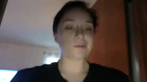 PeachyObsession online show from December 4, 9:59 pm