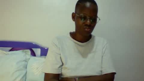 peacockxx online show from April 2, 5:05 am