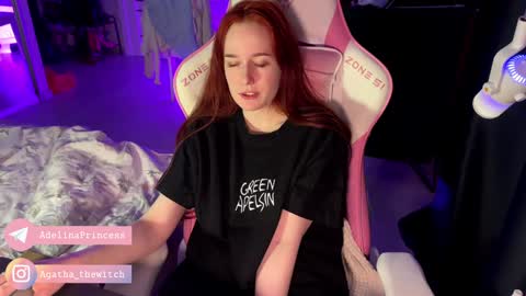 Adelina online show from December 21, 9:25 pm