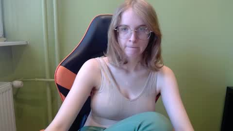 Penny online show from March 28, 2:16 pm