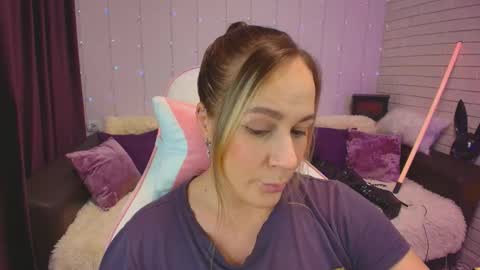 Dia  online show from March 3, 8:10 am