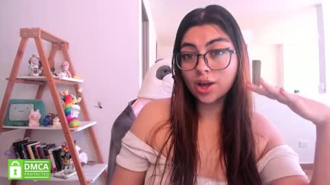 Sarah Ana Banana online show from March 10, 5:06 pm