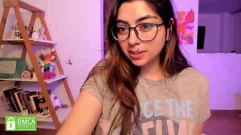 Sarah Ana Banana online show from April 17, 1:30 am