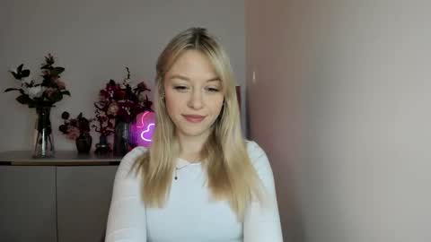 Cindy online show from March 10, 6:27 am